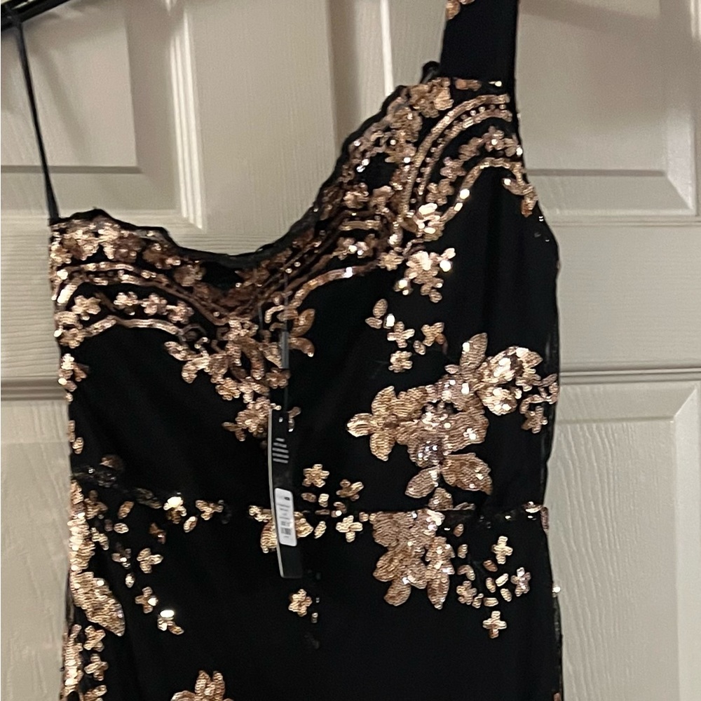 NWT Black and Gold Sequin Dress